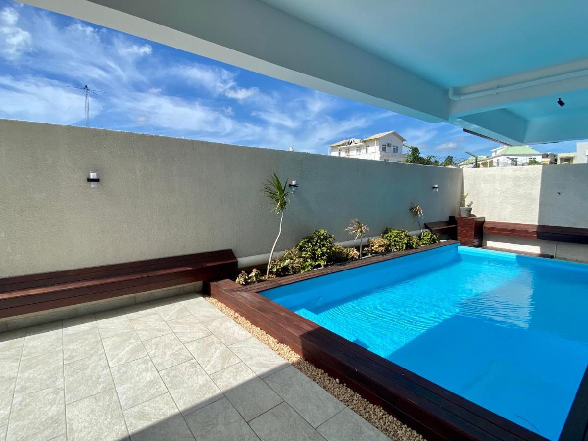 Sandstone Apartment A Walk To The Beach Flic en Flac Luaran gambar