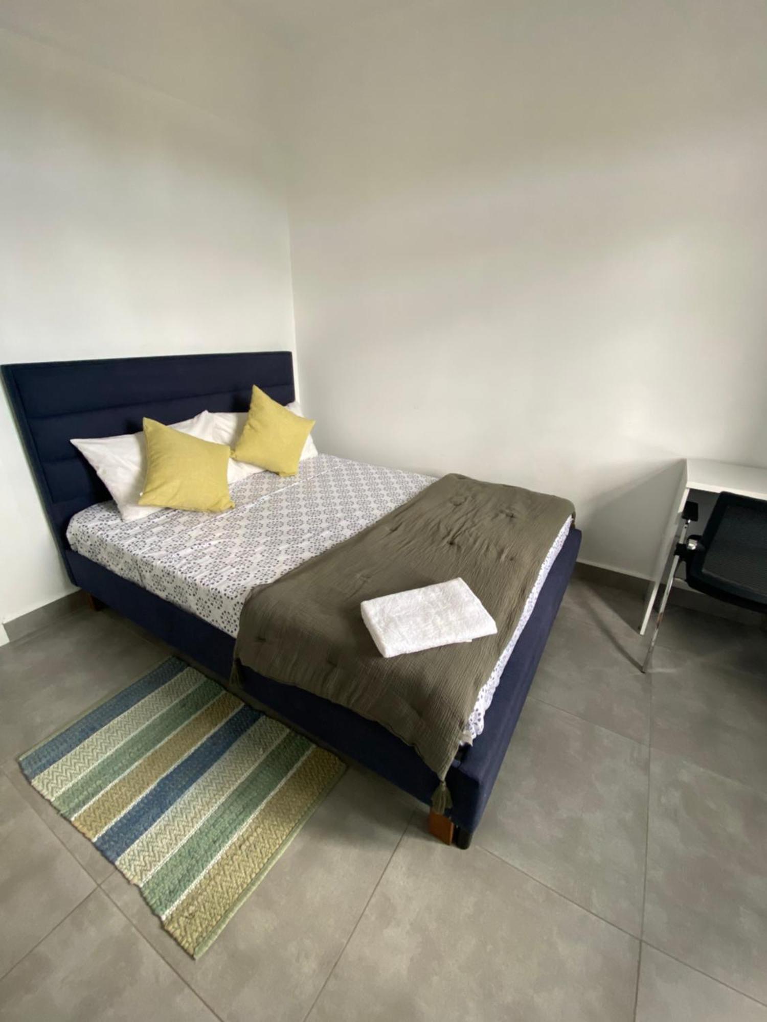 Sandstone Apartment A Walk To The Beach Flic en Flac Luaran gambar